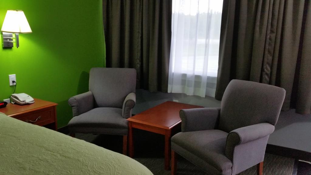Nipissing Inn Север Бэй Экстерьер фото
