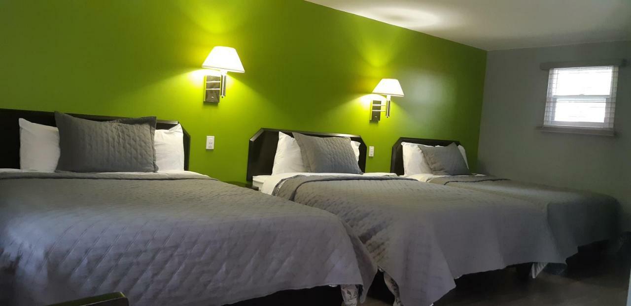 Nipissing Inn Север Бэй Экстерьер фото